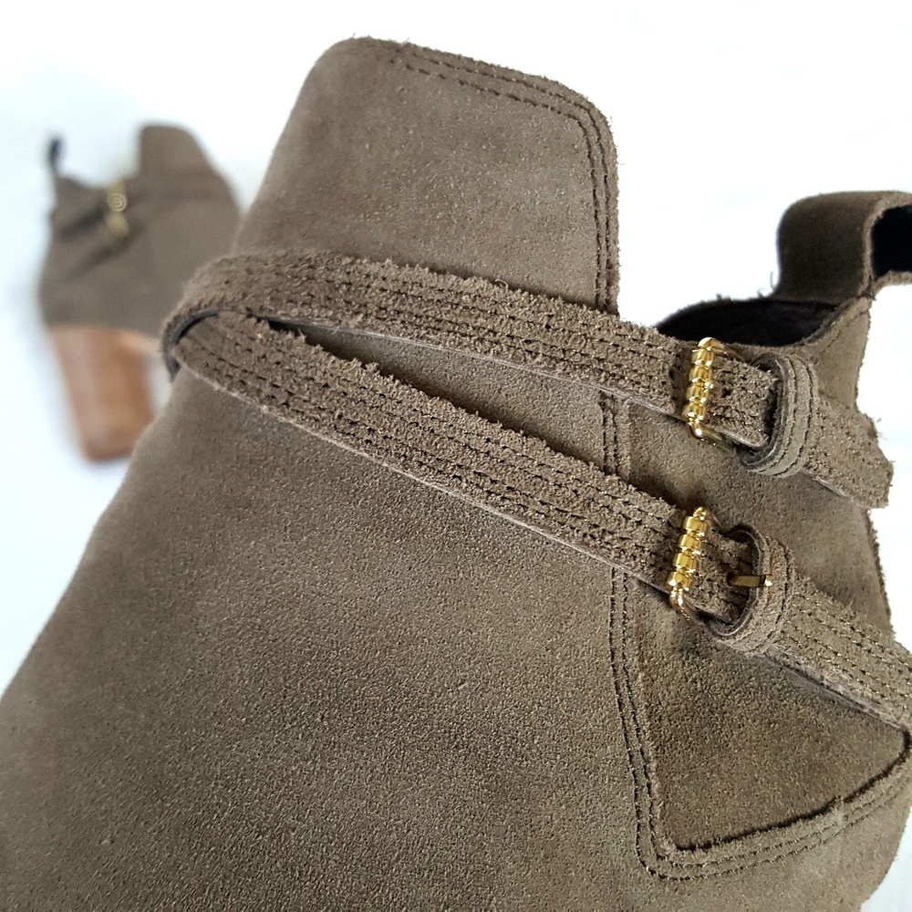 FINAL Cole Haan Ankle Linnie Bootie Morel Suede - Picture 6 of 8